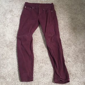 A boys/men’s thin slim jeans